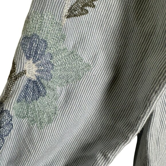 J. Jill Blue Striped Floral Embroidered Top Sz Small Cotton Coastal 3/4 Sleeve - Picture 6 of 11